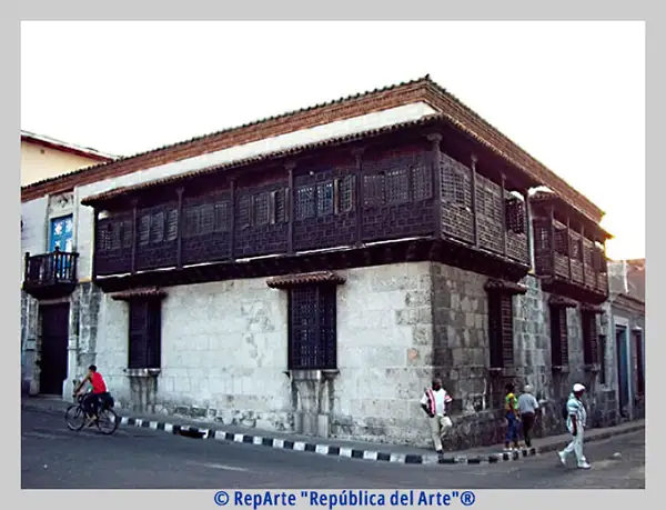 Vista de la Casa de Diego Velázquez en Santiago de Cuba, Colección RepArte Arte Cubano del Fondo "República del Arte"®.